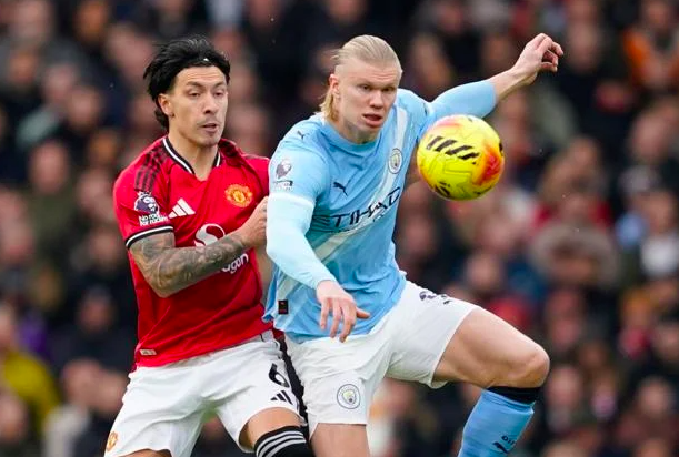 ลิซานโดร มาร์ติเนซ สวนกลับ “สโคลส์-บัตต์” หลังกำราบฮาลันด์อยู่หมัด